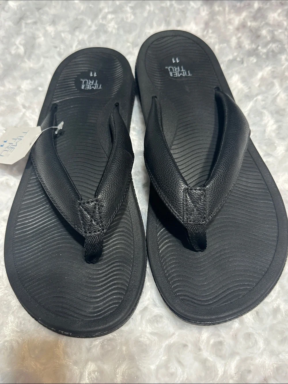 Time and Tru Black Men's Padded Foam Flip Flops